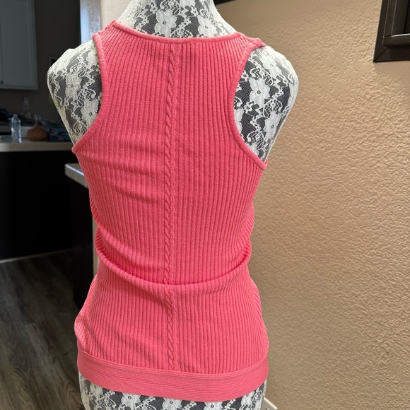 Bebe Ribbed Buckled Tank Top - Picture 2 of 9